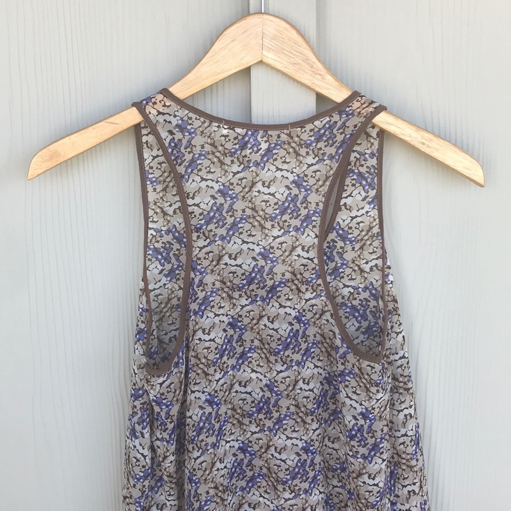 F21 Racerback Patterned Sheer Tank Top - Picture 2 of 3